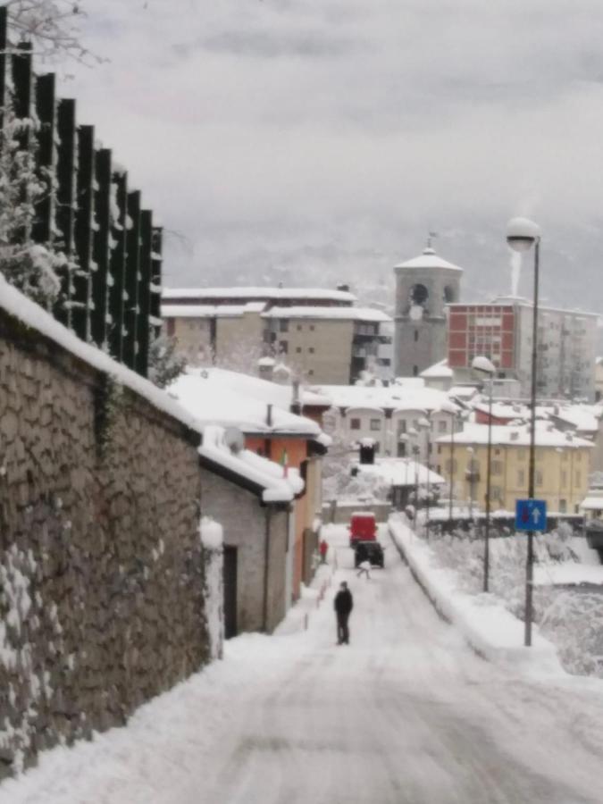 Dietro L'Angolo Sondrio Vila Exterior foto