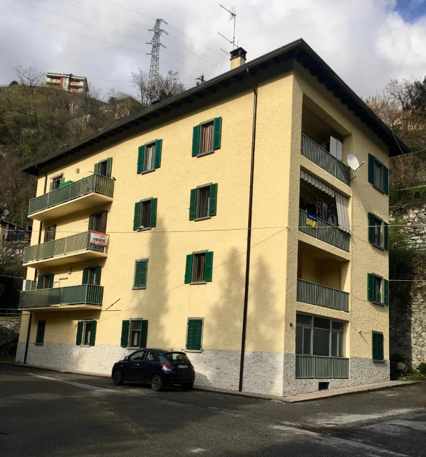 Dietro L'Angolo Sondrio Vila Exterior foto