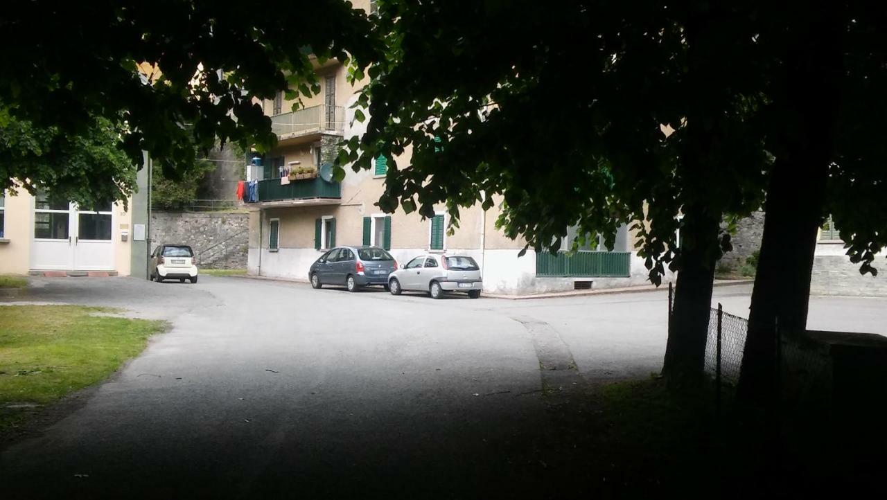 Dietro L'Angolo Sondrio Vila Exterior foto